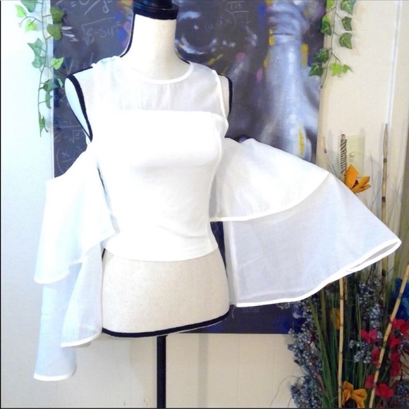 Essue cold shoulder flare top! - Picture 2 of 5